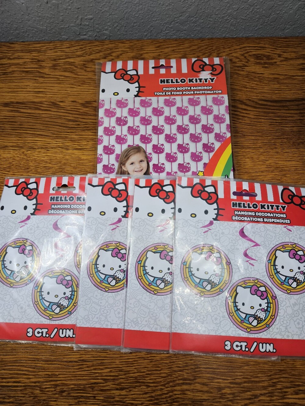 Hello Kitty Party Set - Picture 2 of 8